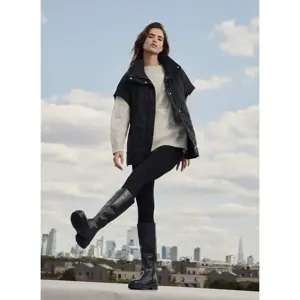 Mint Velvet Black Quilted Oversized Gilet